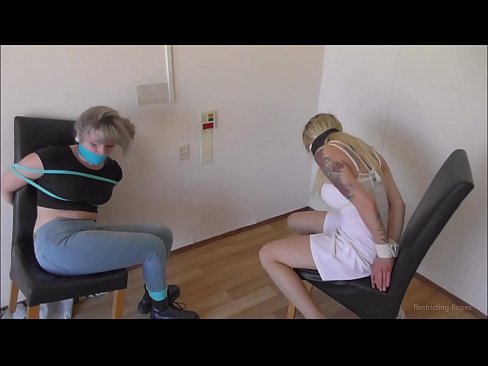 ❤️ Akapindwa muropa / akasungwa uye akasungwa / musikana ari mukutambudzika pane zvinonyadzisira sn.123sex.ru ❌️❤